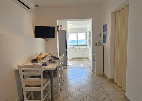 Dining / kitchen area