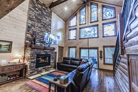 Great Room with TV, Fireplace, comfortable leather furniture