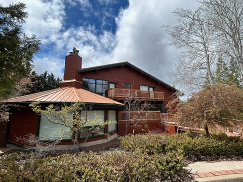 5 bedroom house on the golf course