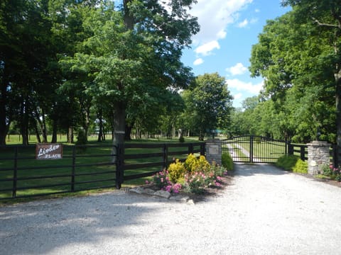 Beautiful front entrance with Security Gate which locks at 11:00pm.