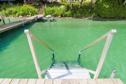 Hard sand bottom perfect for everyone!