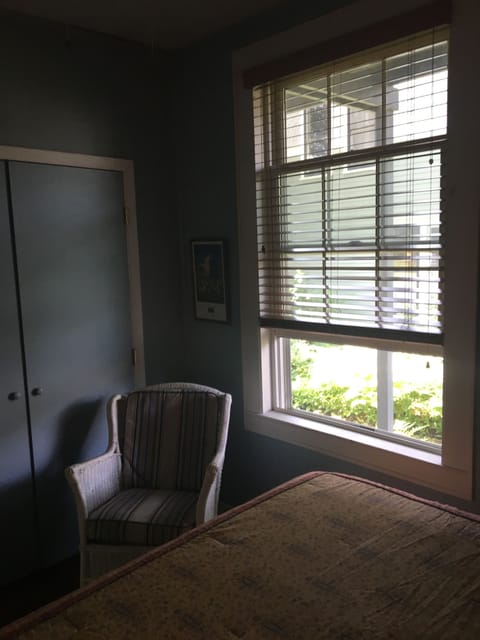 Manitou suite stays cool in the summer thanks to the oak trees above.