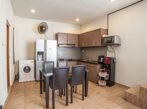 Cozy 3 Bedroom Villa w/ Pool in Jimbaran