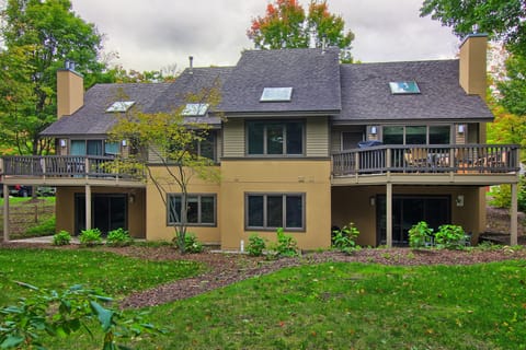2 porches and sitting area