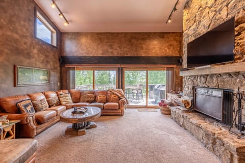 Extra large HDTV and deck access