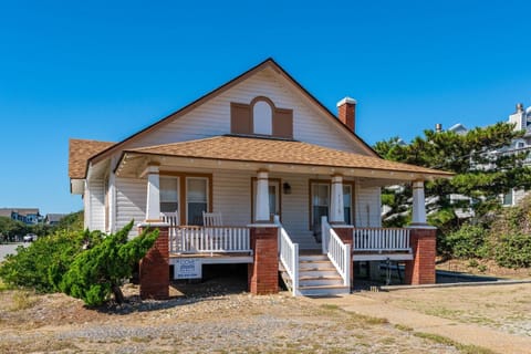1-web-or-mls-Cove-407-Tillett-Front-Exterior-V4