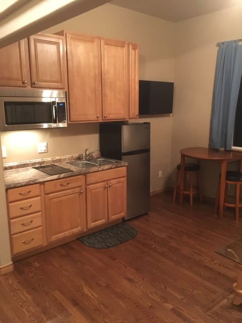  Enjoy Pikes Peak from Great Room window!