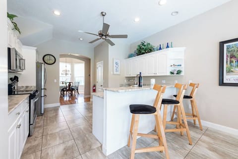 Breakfast bar in the kitchen