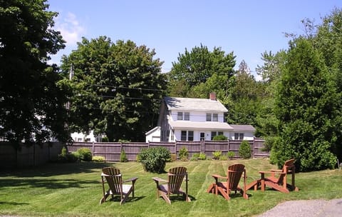 Back yard- perfect for kids and summer gatherings