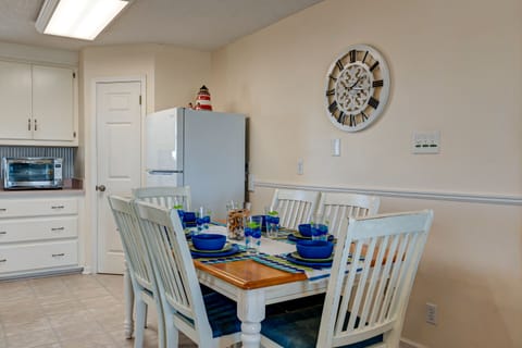 Dining Dauphin Island Vacation