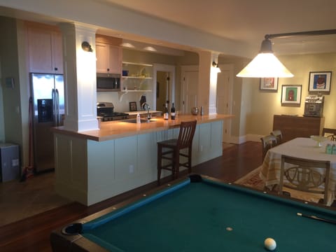 looking from living room into kitchen