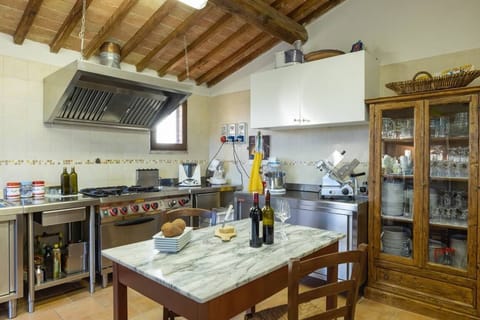 Ca0438acb73c44db6964ab3e72