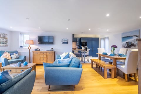 Ground floor: Open-plan dining kitchen and sitting room