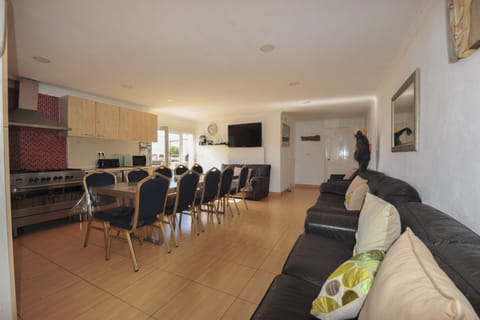 lounge kitchen/diner