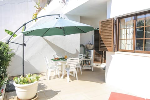 Front terrace