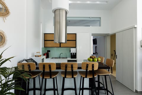 Al fresco dining has never been so chic!