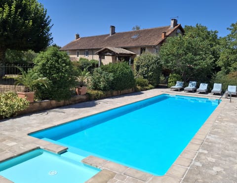 Beautiful 12m pool and gardens