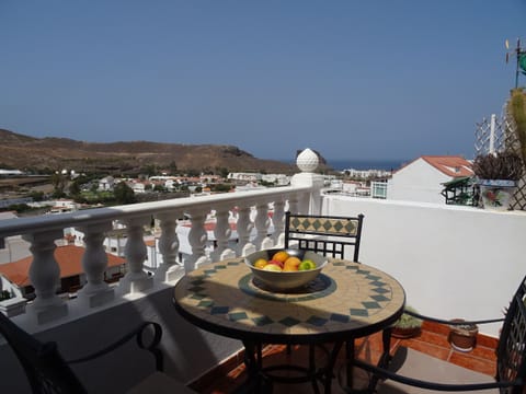the sunny terrace with the seat view 