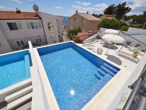 Swimming Pool, Property, House, Building, Real Estate, Apartment, Vacation, Villa, Home, Leisure
