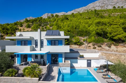 Villa Allegra with private pool, 3 bedrooms, 2.5 bathrooms, and amazing view