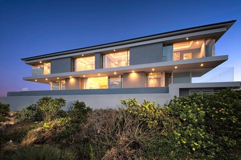 Another view of the front.