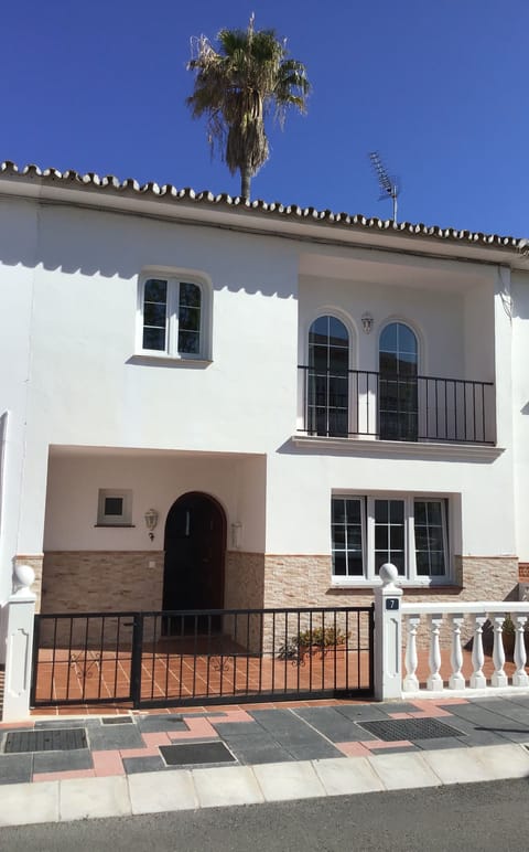 Welcome to our villa in La Cala........only a few steps from the beach 