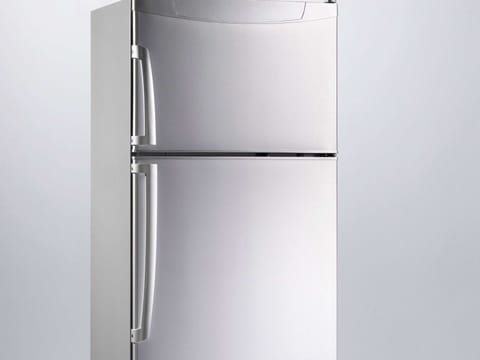 Integrated fridge with freezer compartment