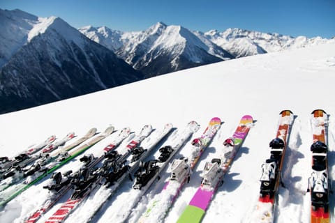 Snow and ski sports