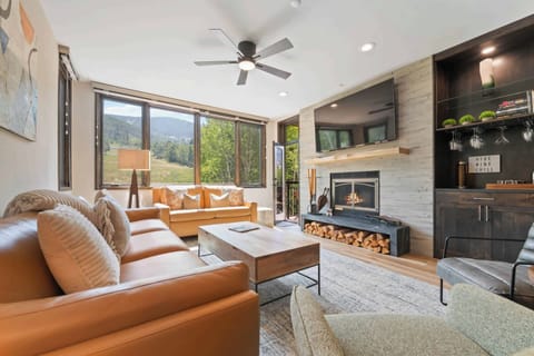 highlandslodge-300-1114_52350833590_o