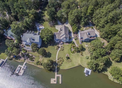 Private dock on the cove leading to the open lake, easy for boats or jet skis