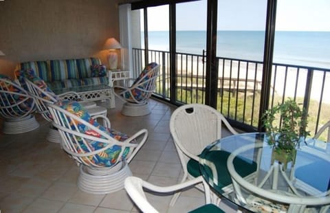 Lanai with your own beach access and dining area