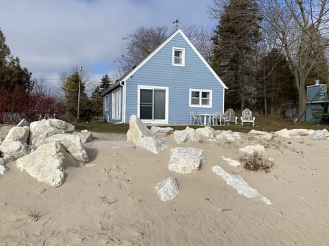 Lakeside view of the cottage 
