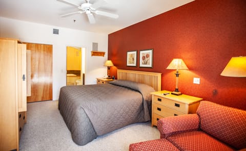 The unit can sleep up to 10 guests