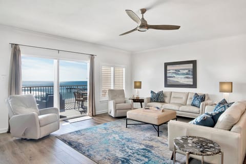 Spacious Living Room with Amazing Beach View!