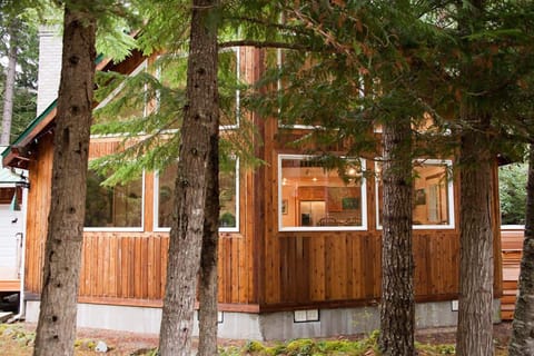 Come stay at our beautiful home in the woods