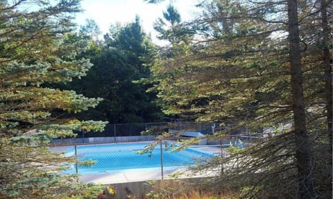 Community pool