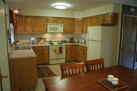  dining table opens to seat 8