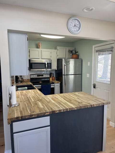 The small and efficient kitchen