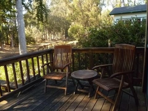 Sitting area upper deck