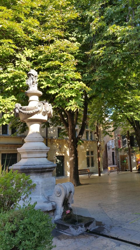 Town square new rue du Parage