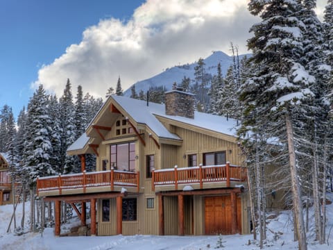 MMH 4 Shadow Ridge, Exterior