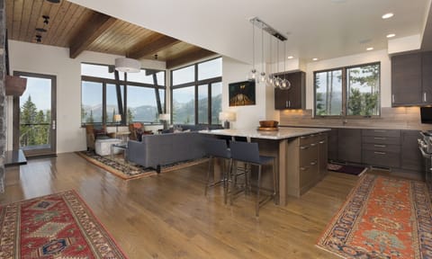 16 Alpine Bend kitchen1