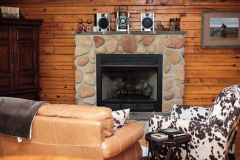 327873eb-201d-4eb4-87e3-cf8424fa3f75