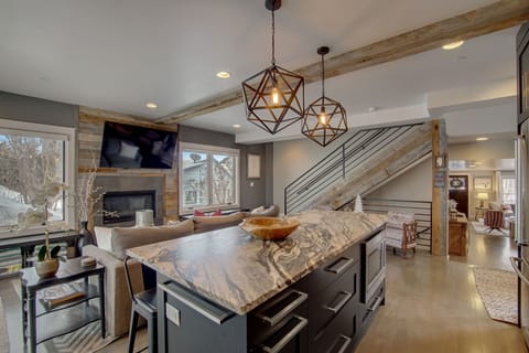 Kitchen/Family Room #1, 65" tv, seating area, island seats 8