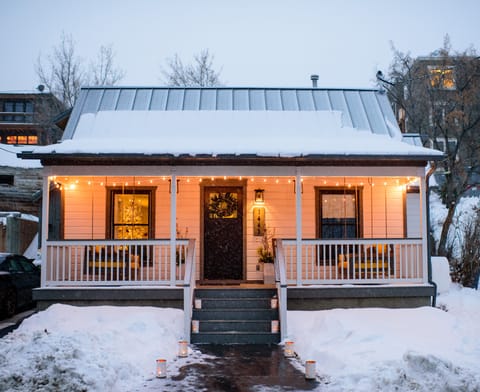 Fabulous Park City private home with awesome outdoor space for winter and summer