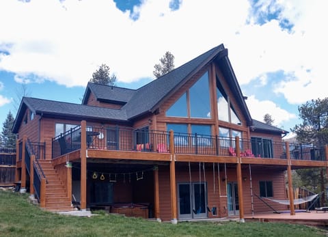 5 Bedroom home located in the Town of Dillon. Overlooks Lake Dillon.