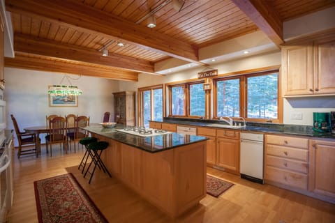Kitchen and dining area 