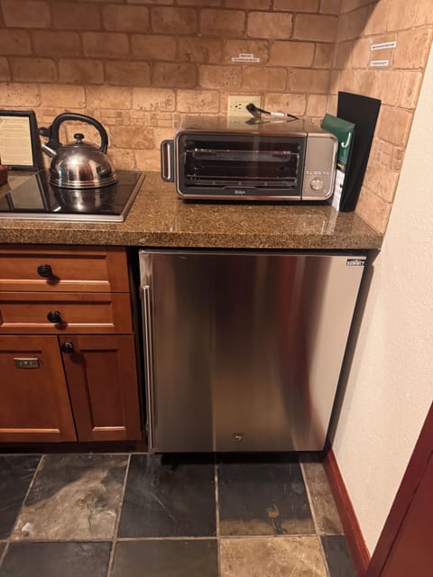 New mini fridge and 10-n-1 toaster oven as of Nov 2025