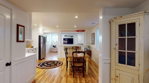 Lower Level Entryway to kitchen