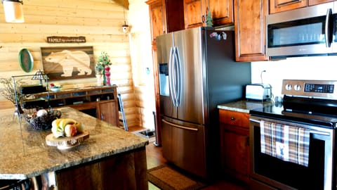 Plenty of space for working in the kitchen...